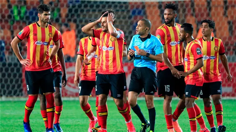 طاقم تحكيم مغربي لإدارة مباراة الزمالك والترجي