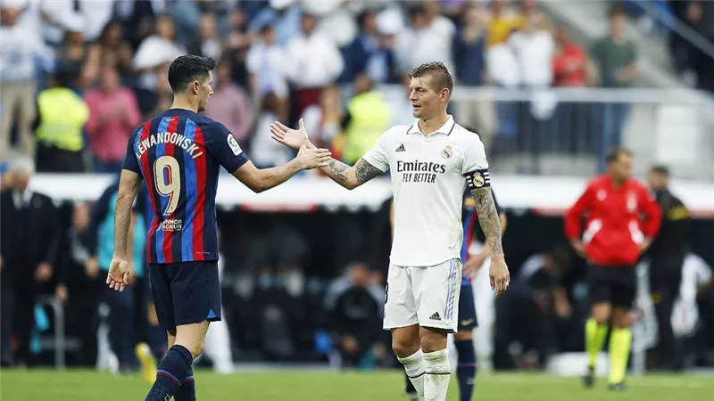 رسميا.. الإعلان عن موعد كلاسيكو ريال مدريد وبرشلونة بالليجا