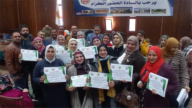 جهاز 15 مايو يعلن تكريم 118معلم بالتعاون مع مجلس الأمناء.. بالصور