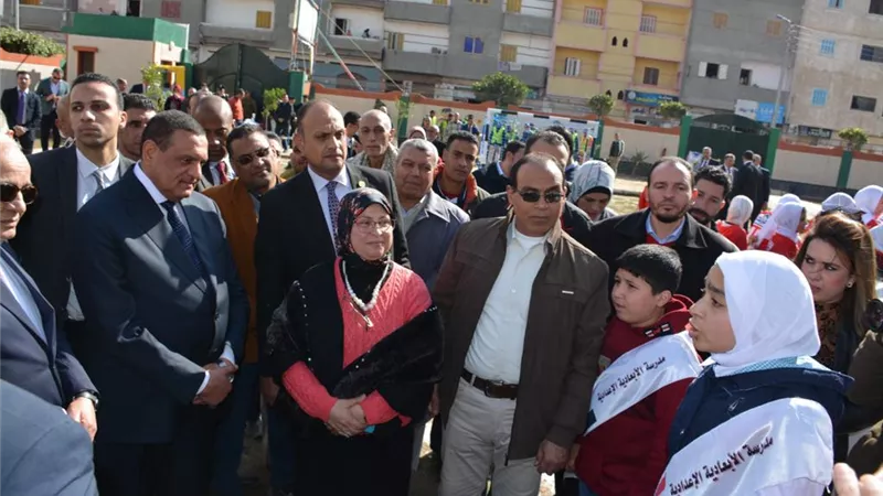 وزيرا التنمية المحلية والتعليم يتفقدان حياة كريمة بالبحيرة