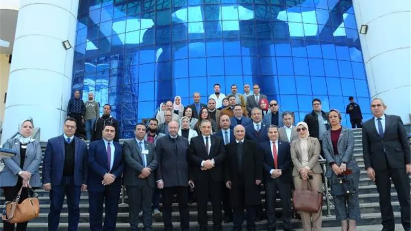 رئيس جامعة كفرالشيخ يستقبل لجنة 