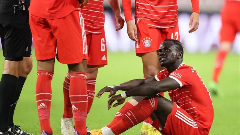 بعد غياب 90 يوم .. أول تعليق من ماني بعد عودته لتدريبات البايرن