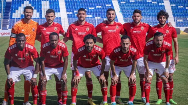 الأهلي يرحب برحيل نجم الفريق إلى نادي 