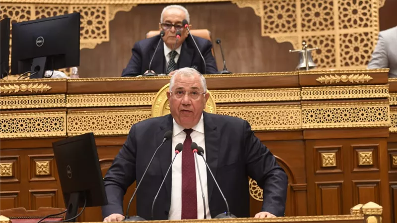 القصير يؤكد على التعاون بين وزارة الزراعة ومجلس الشيوخ