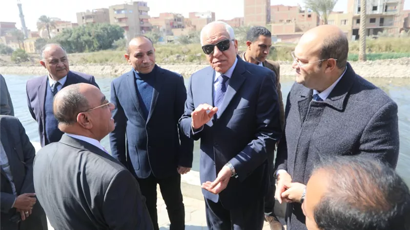 محافظ الجيزة: رصف وتطوير شامل لطريق ترسا العمومي بأبو النمرس