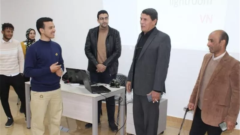 جامعة طيبة التكنولوجية بالأقصر تنظم ورشة فى فنيات التصوير