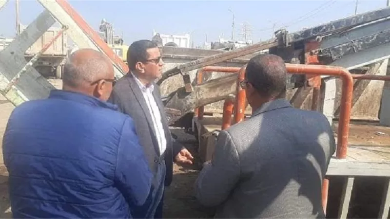 رئيس مدينة المنيا يواصل جولاته الميدانية ويتفقد الحملة الميكانيكة