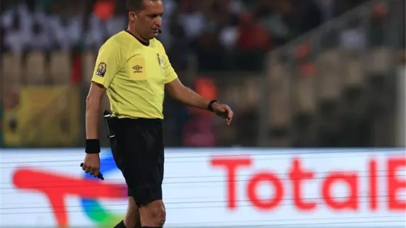 الكاف يختار المغربى رضوان جيد حكما لمباراة الترجي والزمالك