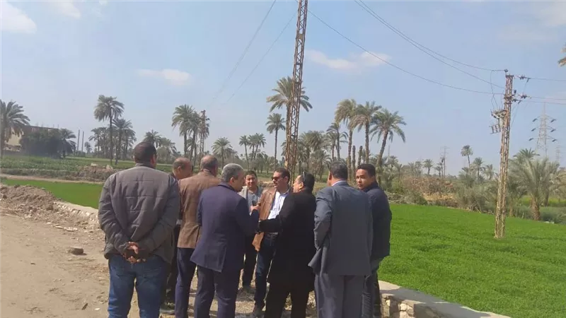بدء أعمال رصف طريق الفيوم إطسا