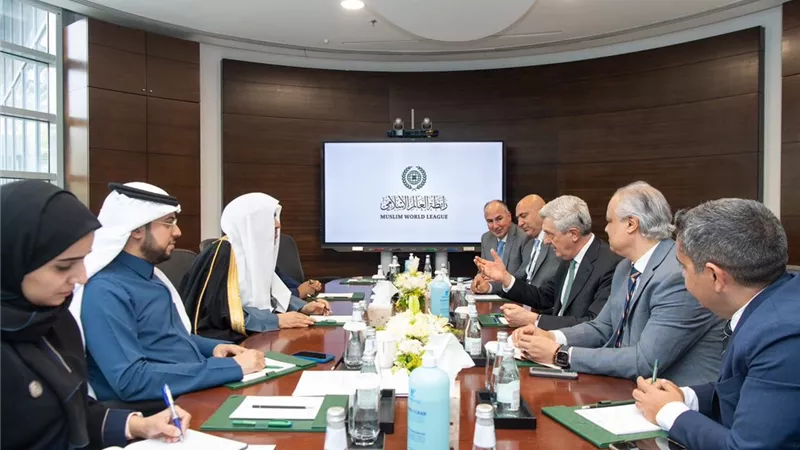د.العيسى والمفوض السامي للأمم المتحدة يبحثان احتياجات اللاجئين