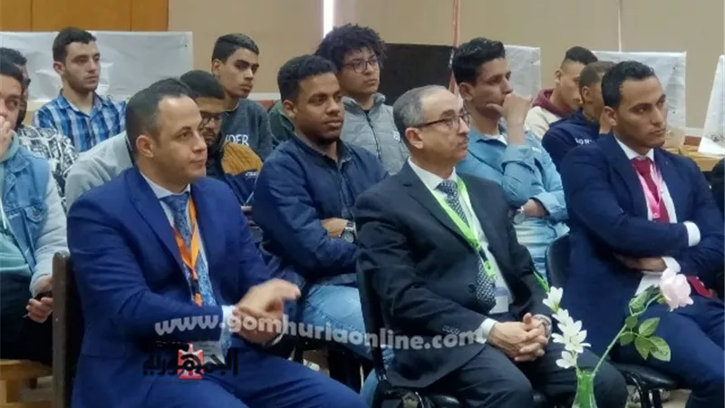 استمرار فعاليات اليوم الثاني لمؤتمر شباب الباحثين بآداب الفيوم