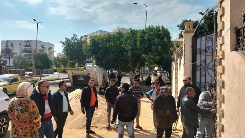 رشاد: جهاز العبور ينفذ12 قرار غلق فى حملة بمعاونة الشرطة