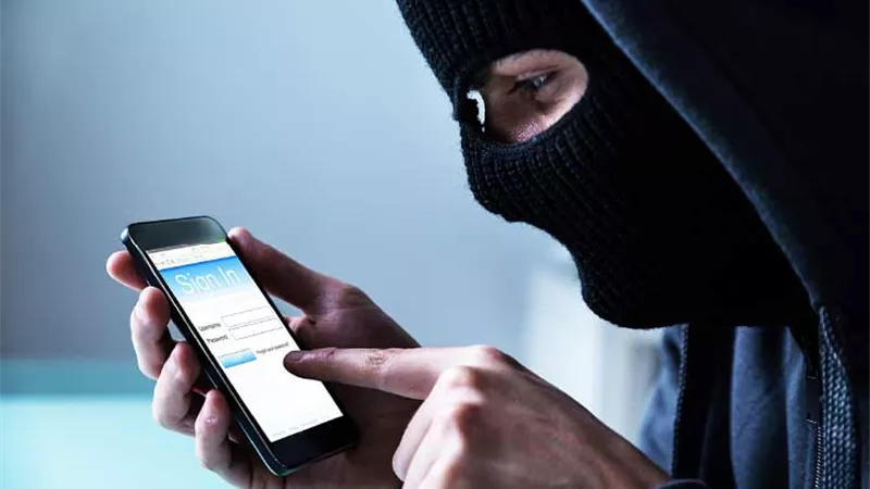 7علامات تنبّهك أن شخصا ما يتجسس على هاتفك