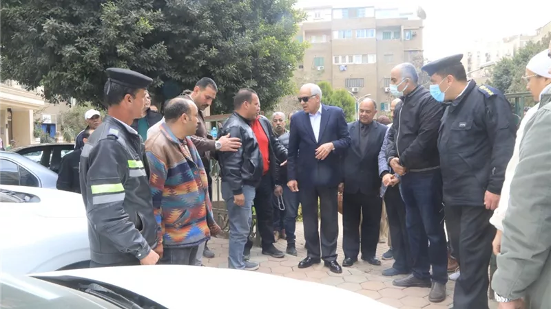 محافظ الجيزة يتابع أعمال الرصف بعدد من قطاعات حى الدقى