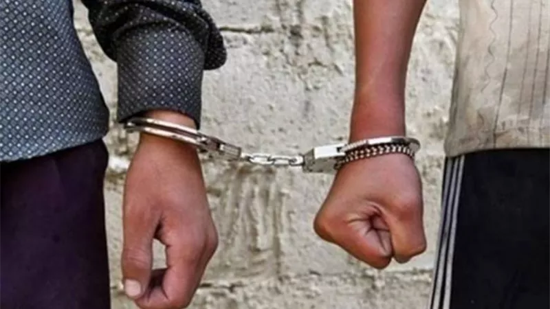 ضبط شخصين بـ سلاح أبيض ومخدرات بالقاهرة