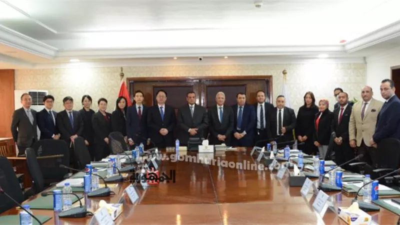 وزير التنمية المحلية يبحث مع وفد كوريا الجنوبية التعاون المشترك