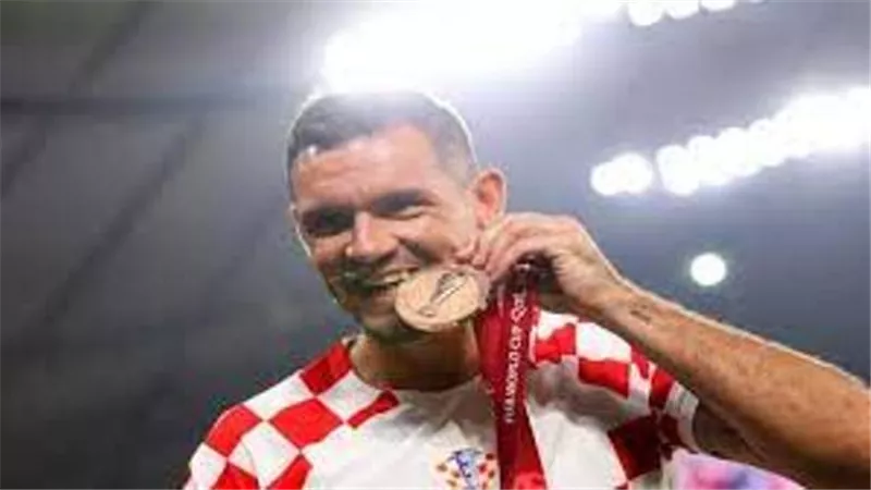 رسميًا.. ديان لوفرين يعلن اعتزاله اللعب الدولي مع منتخب كرواتيا