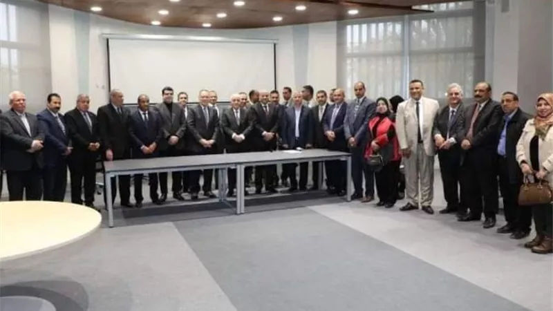 وزيرالتعليم ومحافظ الشرقية يعقدان اجتماعاً مع الإدارات التعليمية