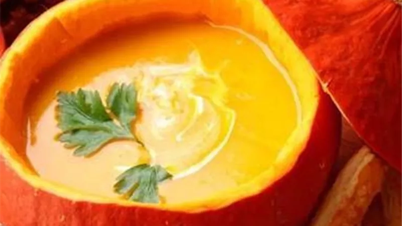 طريقه عمل شوربة العدس بالقرع والكمون