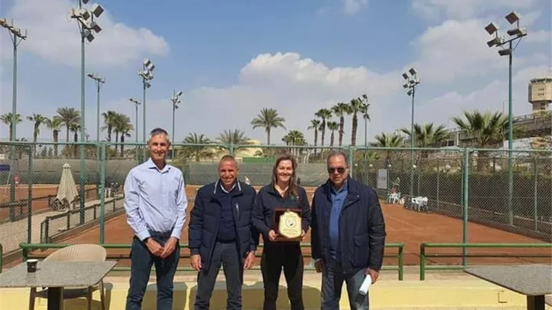 منافسة مثيرة فى المربع الذهبى لبطولة التنس الدولية للناشئين