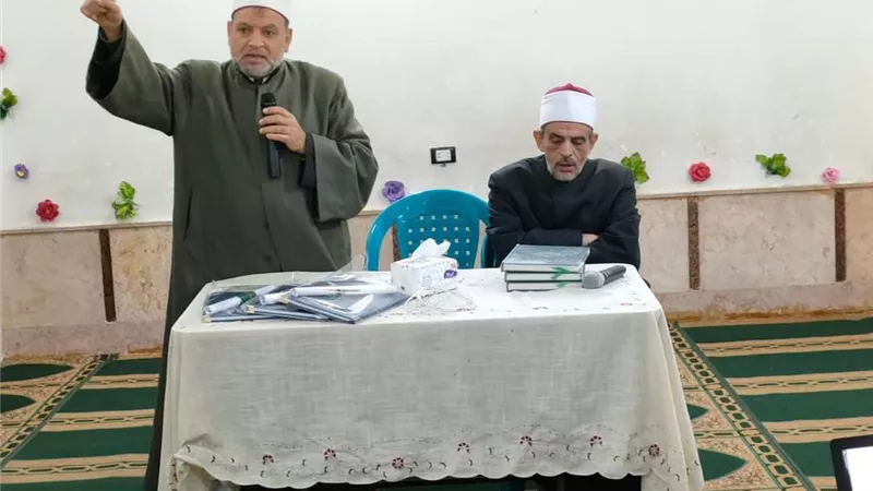 تجمل بأخلاق القران الكريم عنوان لقاء أوقاف العبور بالفتيات