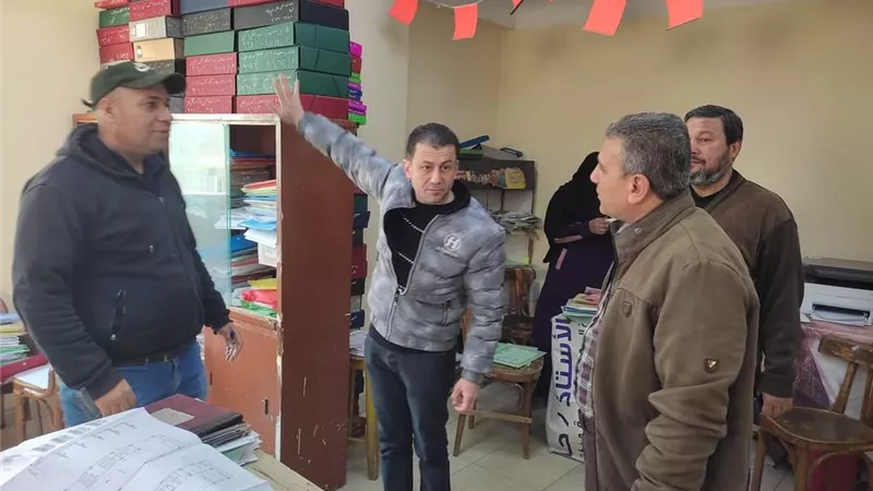 رئيس حى ثان الزقازيق يطلب تقديم الخدمات للمواطنين بأعلي جودة