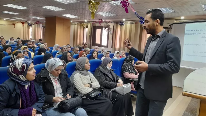 تدريب الأطباء ومدخلي البيانات علي أعمال ميكنة المواليد والوفيات