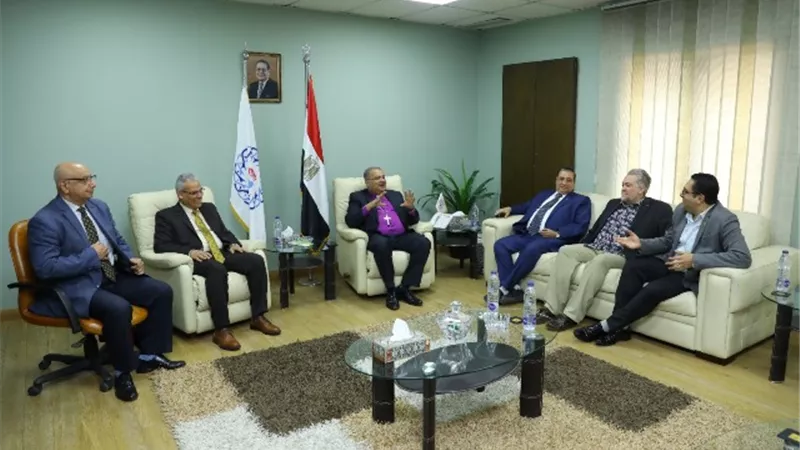 قيادات مجمع المثال المسيحي يقدمون التهنئة لرئيس الإنجيلية