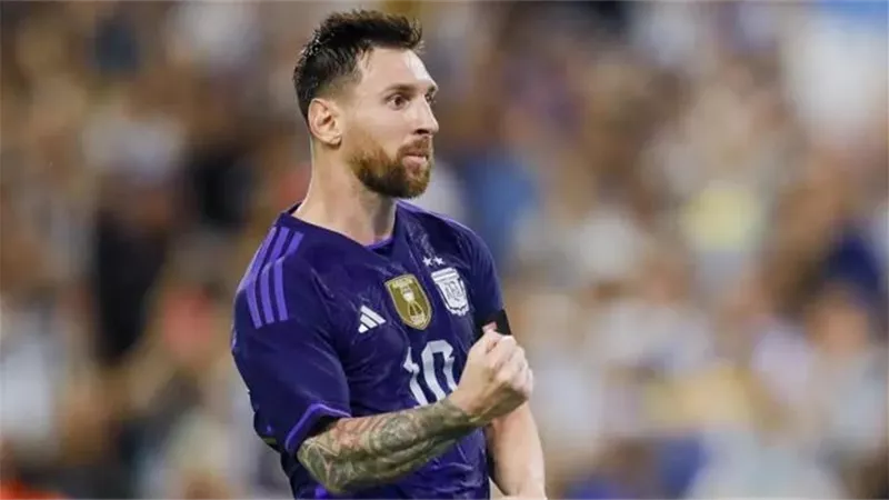 موندو ديبورتيفو : رئيس برشلونة يجتمع مع ميسي خلال أيام