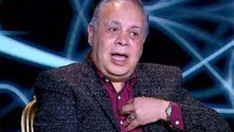 اشرف زكى : 