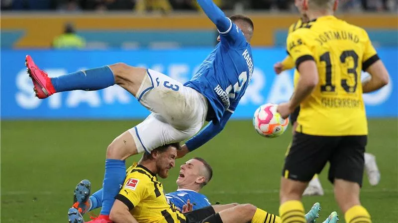 بوروسيا دورتموند يقتنص صدارة الدوري الألماني بالفوز علي هوفنهايم