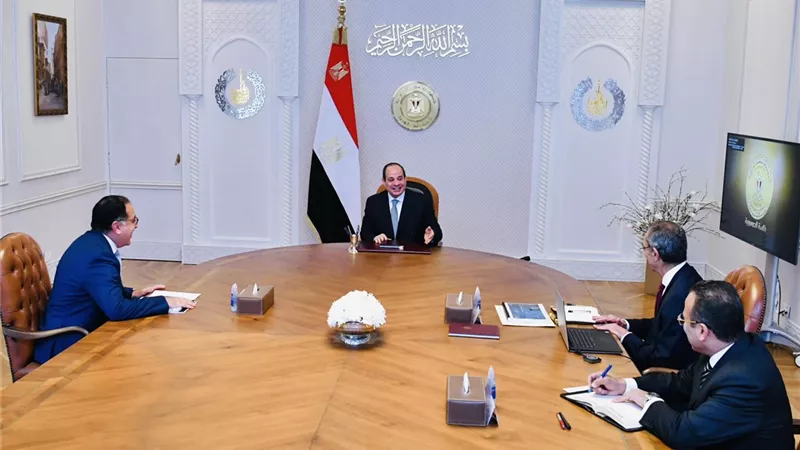 الرئيس السيسي يوجه بتوفير الدعم اللازم لتطوير قدرات الشباب المصري