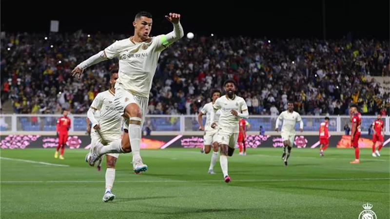 هاتريك رونالدو يقود النصر للفوز علي ضمك بالدوري السعودي