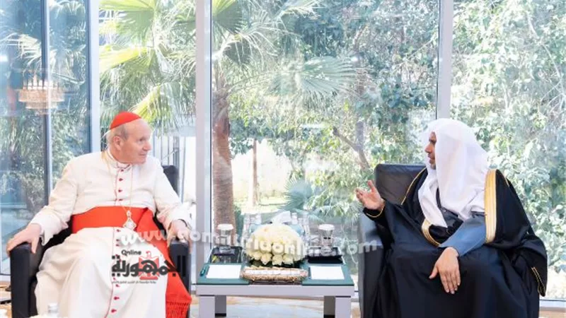 د.العيسى يلتقي رئيس أساقفة فيينا في الرياض