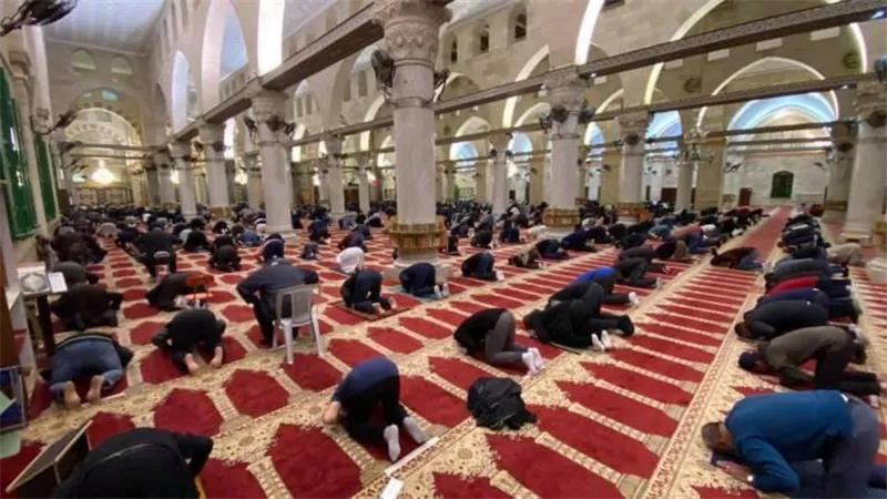 القول الراجح فى استجابة الدعاء بين الخطبتين يوم الجمعة