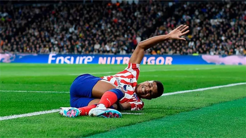 اصابة لاعب أتلتيكو في الرباط الصليبي أمام ريال مدريد