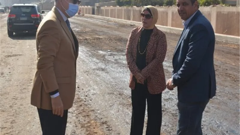 محافظ القليوبية يتفقد رصف طريقي محور الباسوسية وأبو الغيط الحادثة