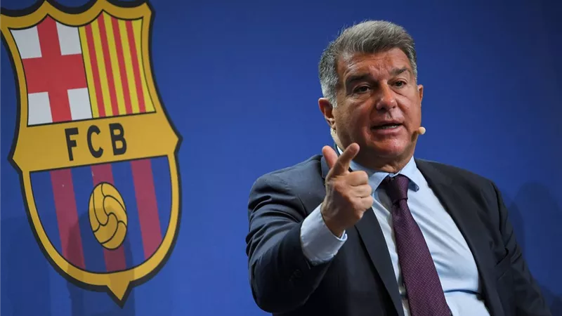برشلونة يحدد موعد الرد على اتهامات رشوة الحكام