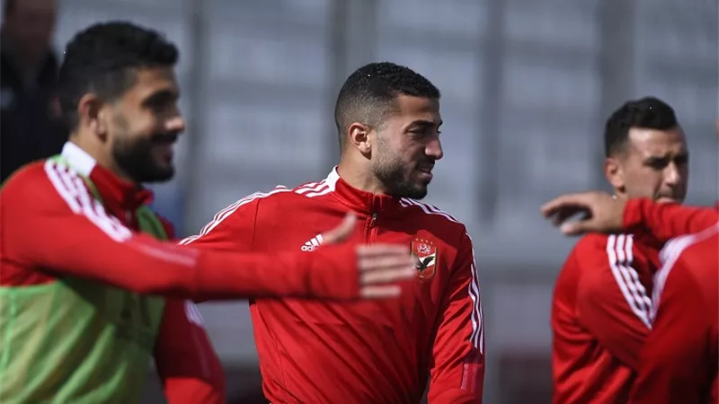 الأهلي يوضح موقف الشحات ومتولي وعبد المنعم من لقاء الداخلية