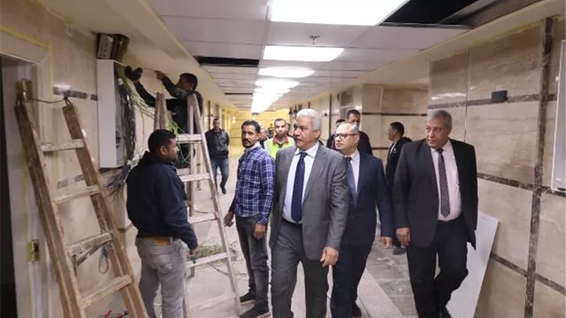 نائب رئيس جامعة الأزهر يتفقد أعمال التجديد بمستشفى الحسين