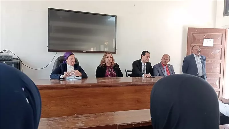 الرياضيه والجذب السياحى ندوه بجامعة بنى سويف