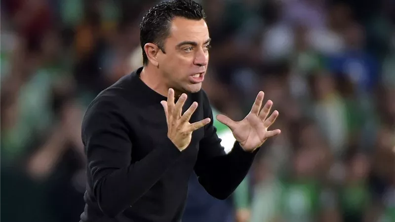 تصريح غاضب من تشافي بعد خسارة برشلونة أمام ألميريا