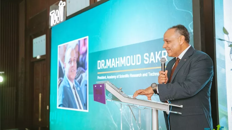 رئيس أكاديمية البحث العلمي يستعرض مخرجات مشروع تنمية وتطوير