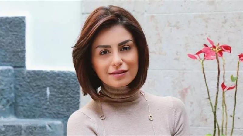 منة فضالى تروج لـ 