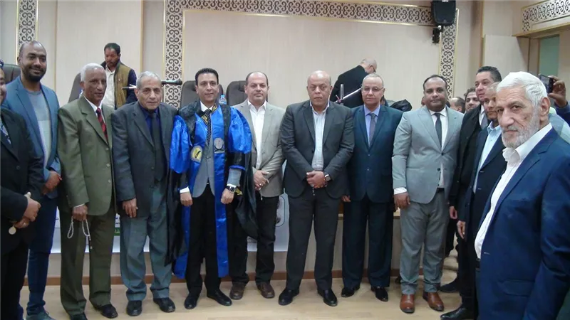 دكتوراه بجنوب الوادى فى دور مراكز الإعلام فى تحقيق السياسه للطلاب