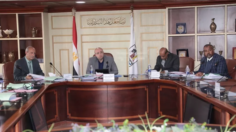 غنيم يترأس اجتماع اللجنة الدائمة لاختيار القيادات ببنى سويف