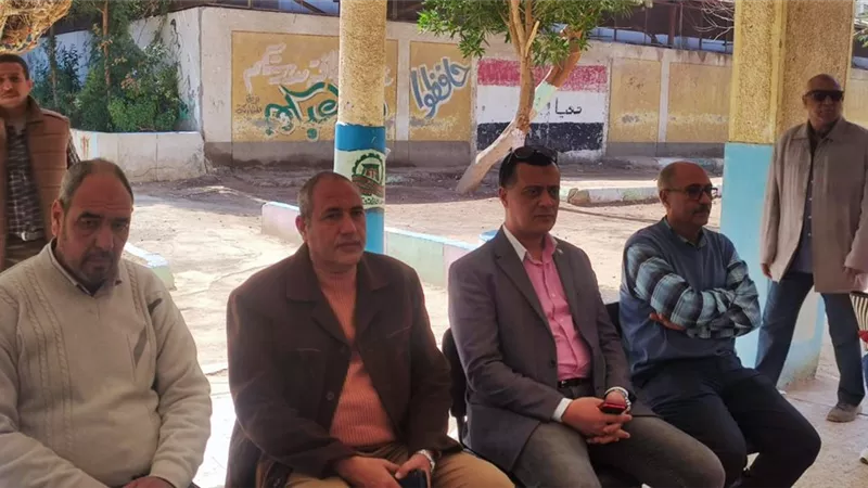 وكيل وزارة التعليم بقنا يفتتح فعاليات مبادرة موهبتك فى قوتك