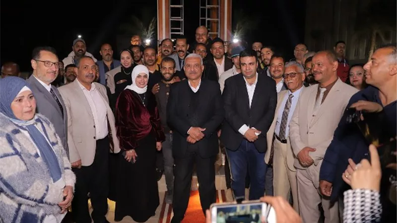 محافظ السويس يفتتح ميدان اللواء تحسين شنن
