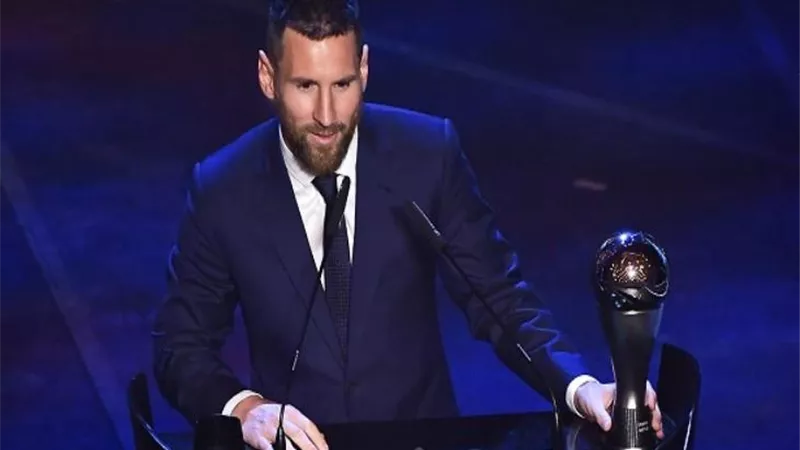 فيديو .. ماذا قال ميسى بعد فوزه بجائزة أفضل لاعب فى العالم ؟