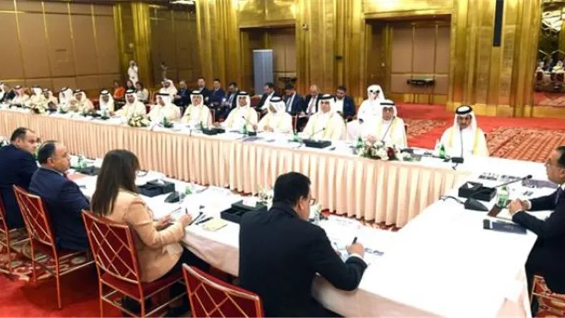 رئيس الوزراء يستمع إلى مداخلات رجال الأعمال والمستثمرين القطريين